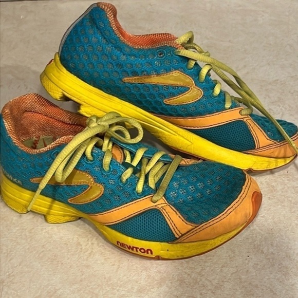 Newton running shoes - Picture 1 of 6